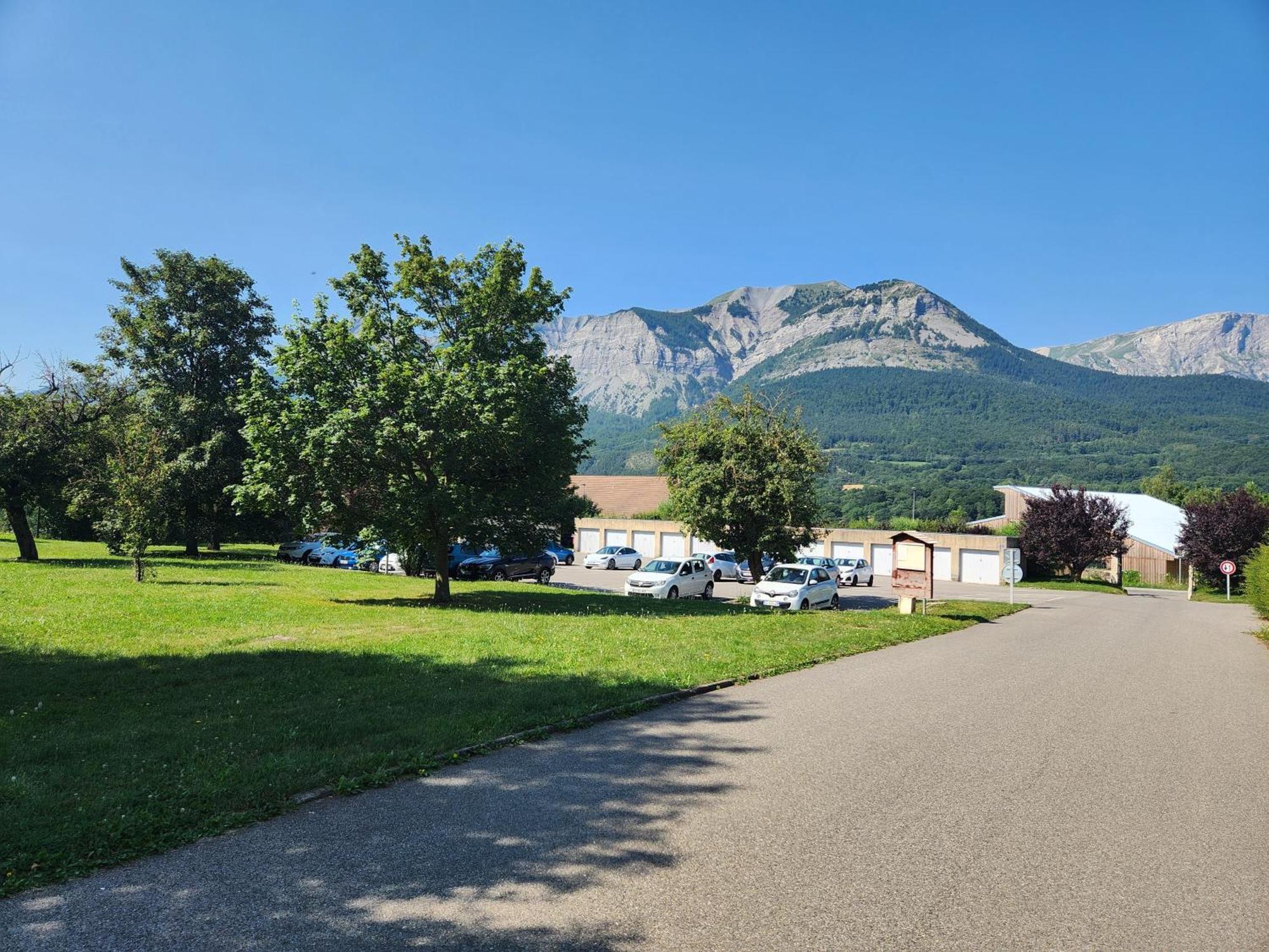 Appartement T3 Avec Jardin Proche Village Saint-Bonnet-en-Champsaur Exterior photo